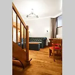 Househost Apartment Ii: Studencka Street