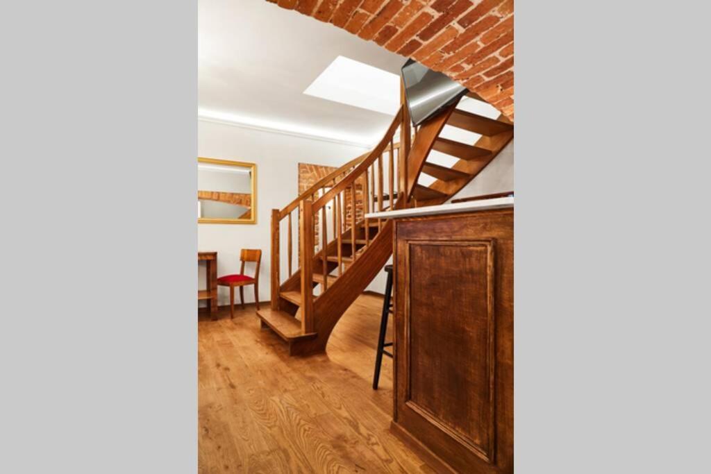 Househost Ii: Studencka Street Apartment Krakau